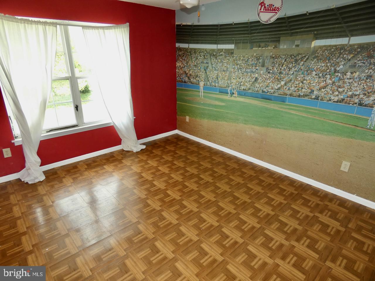 SALEM WOODS - Residential