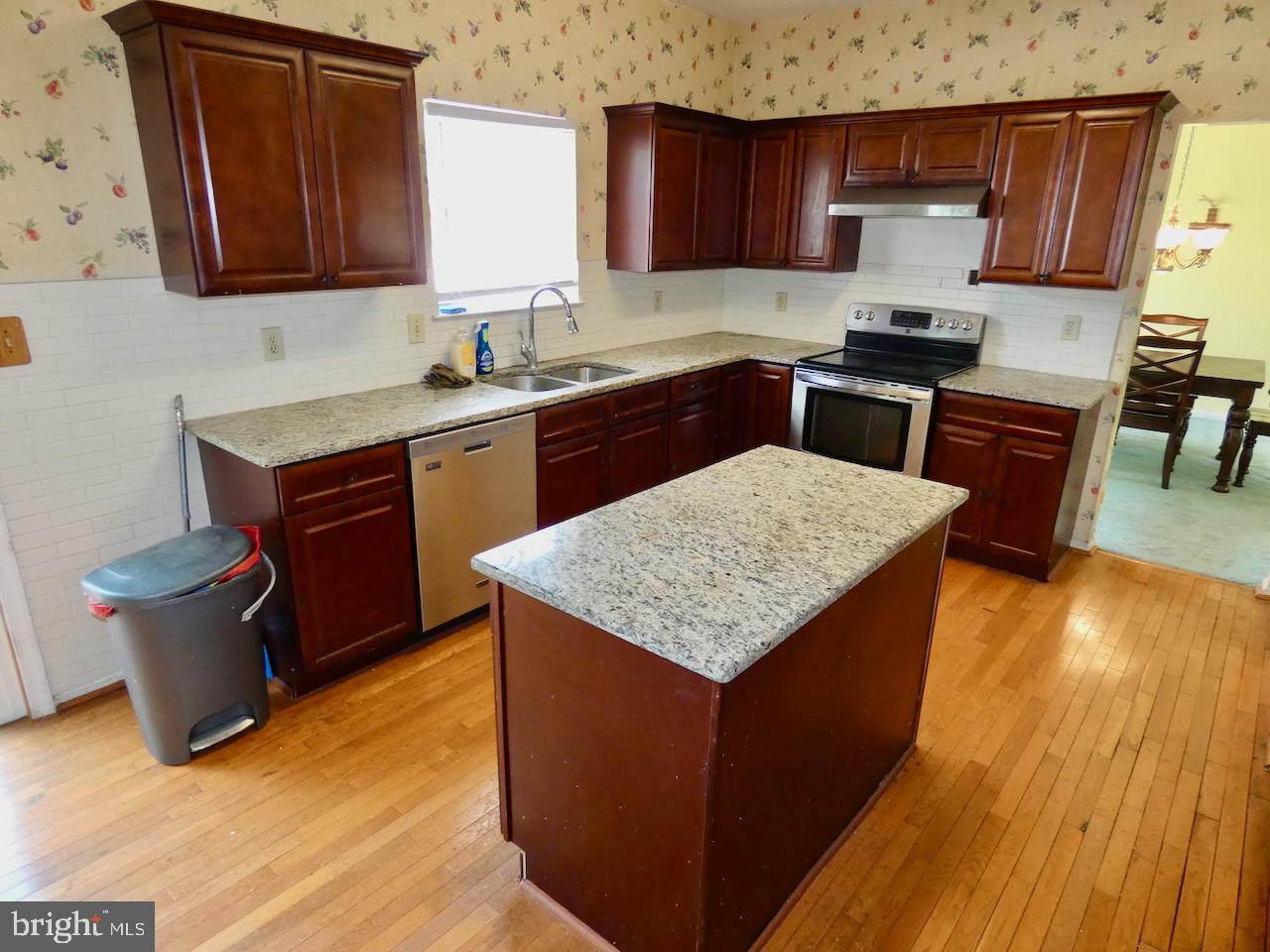 SALEM WOODS - Residential