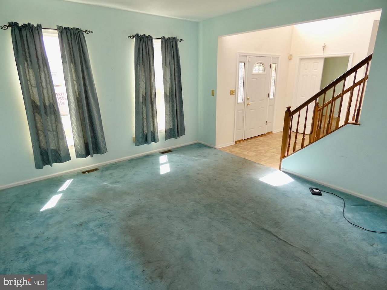 SALEM WOODS - Residential