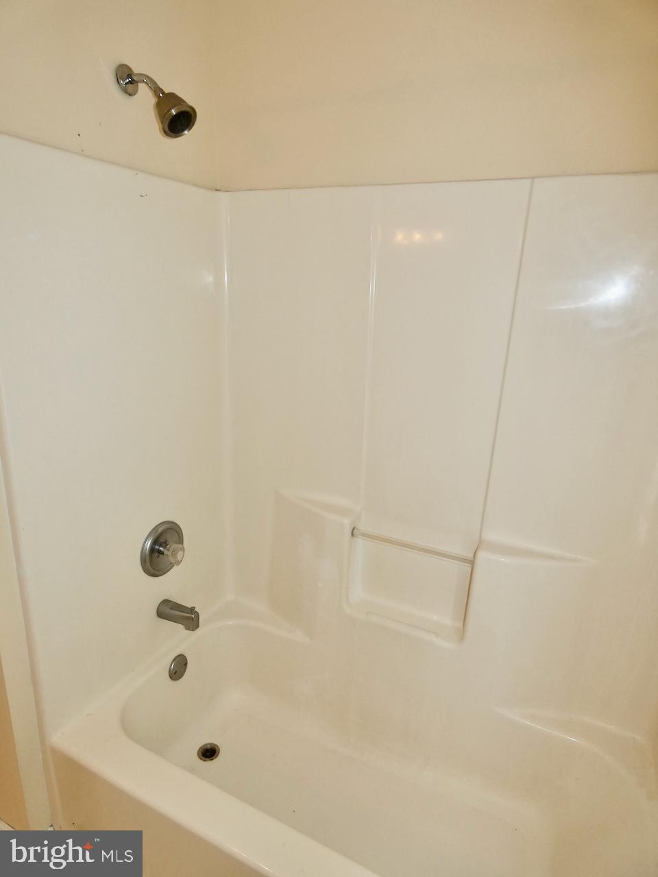 SALEM WOODS - Residential