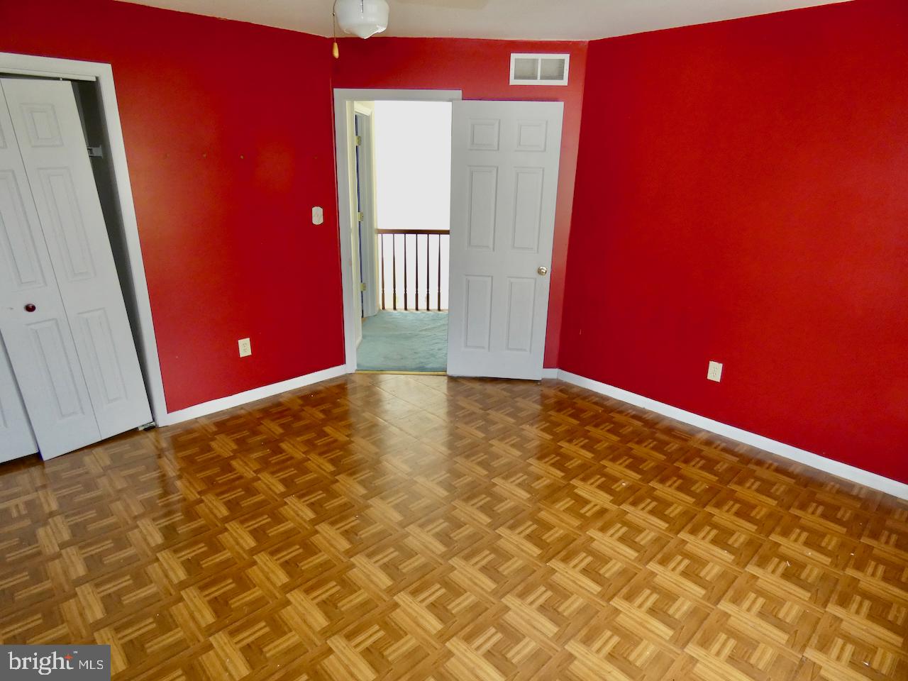 SALEM WOODS - Residential