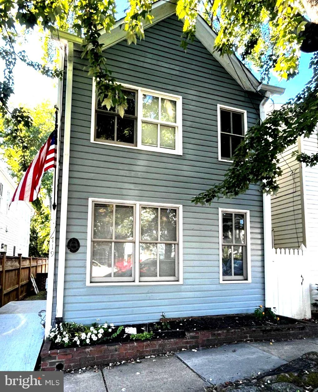 719 S Fairfax Street
