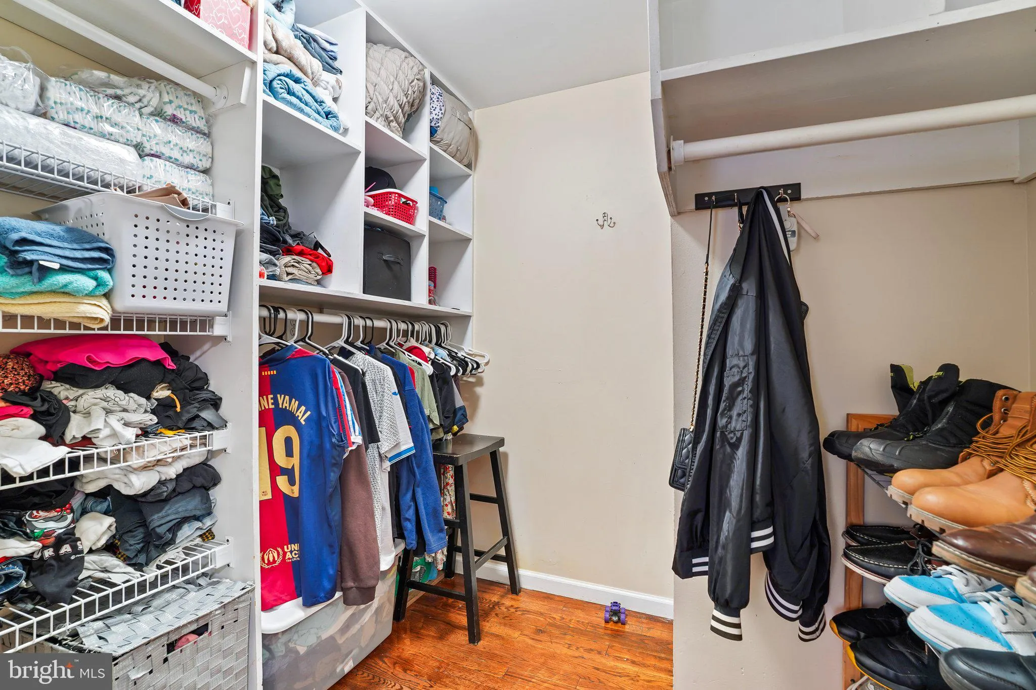 Trenton, New Jersey 08611, United States, 5 Bedrooms Bedrooms, ,2 BathroomsBathrooms,Residential,Active,117275