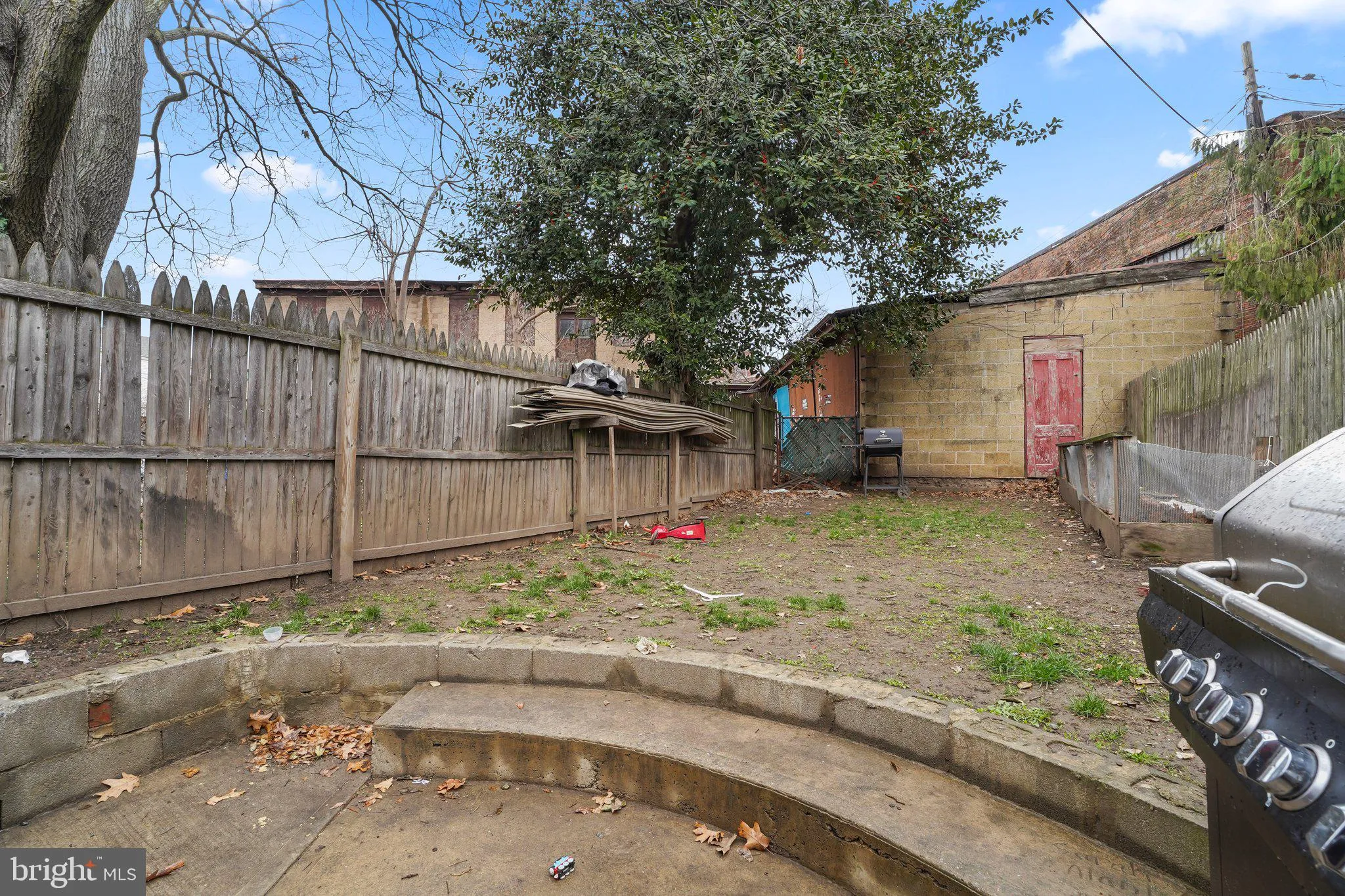 Trenton, New Jersey 08611, United States, 5 Bedrooms Bedrooms, ,2 BathroomsBathrooms,Residential,Active,117275