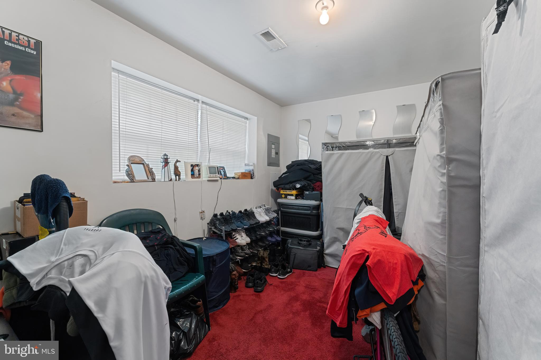 GOLDENWOOD - Residential