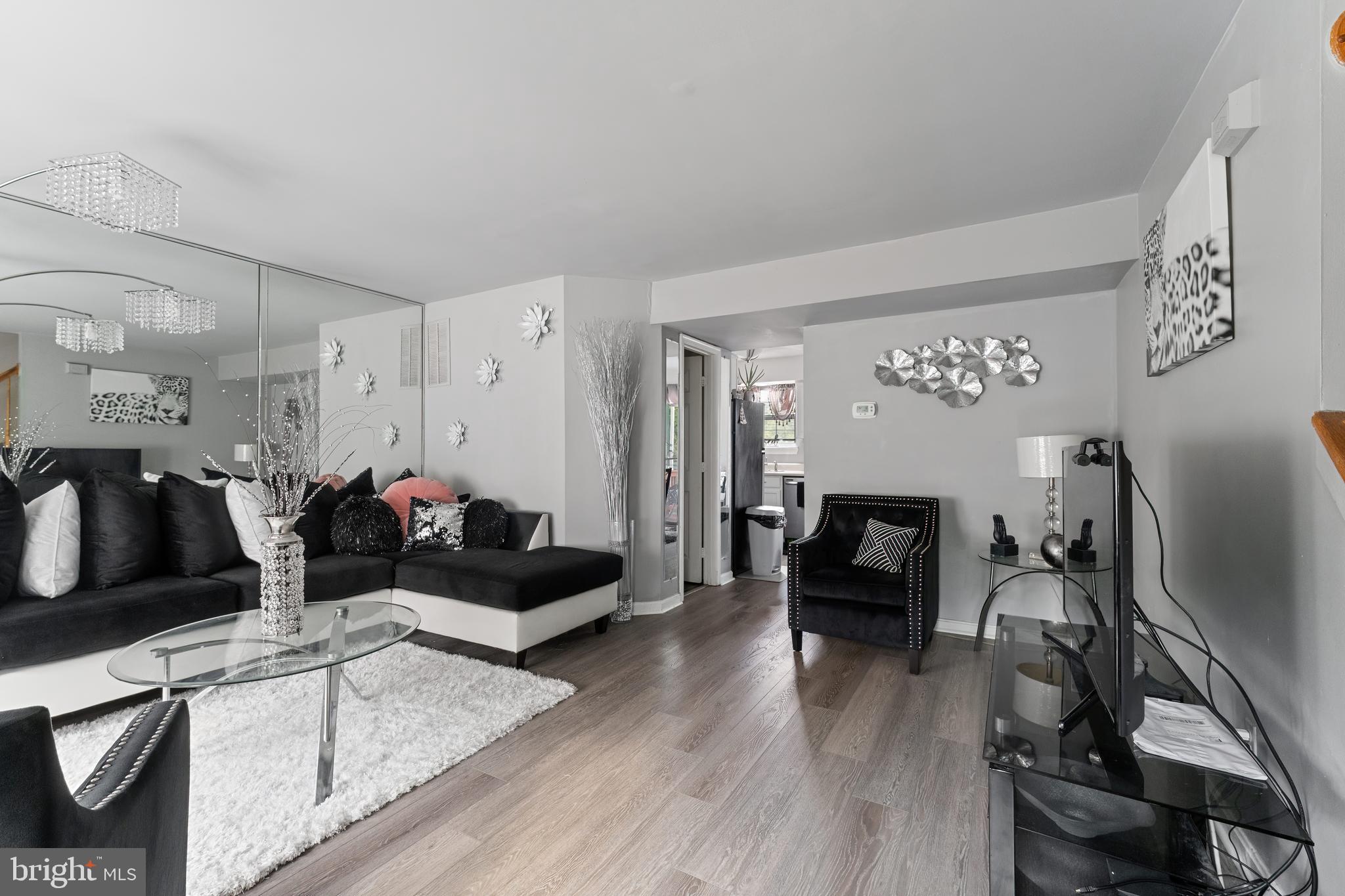 GOLDENWOOD - Residential