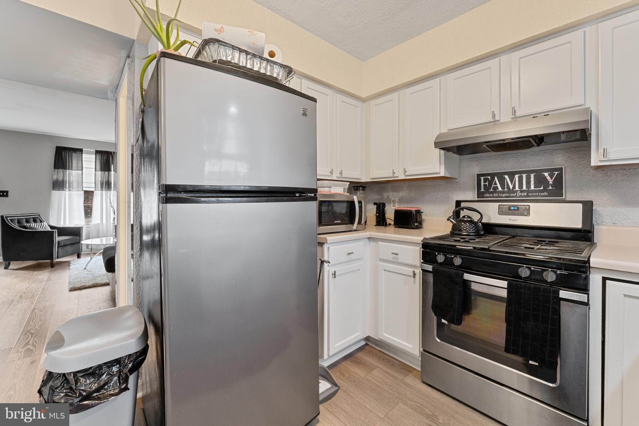 GOLDENWOOD - Residential