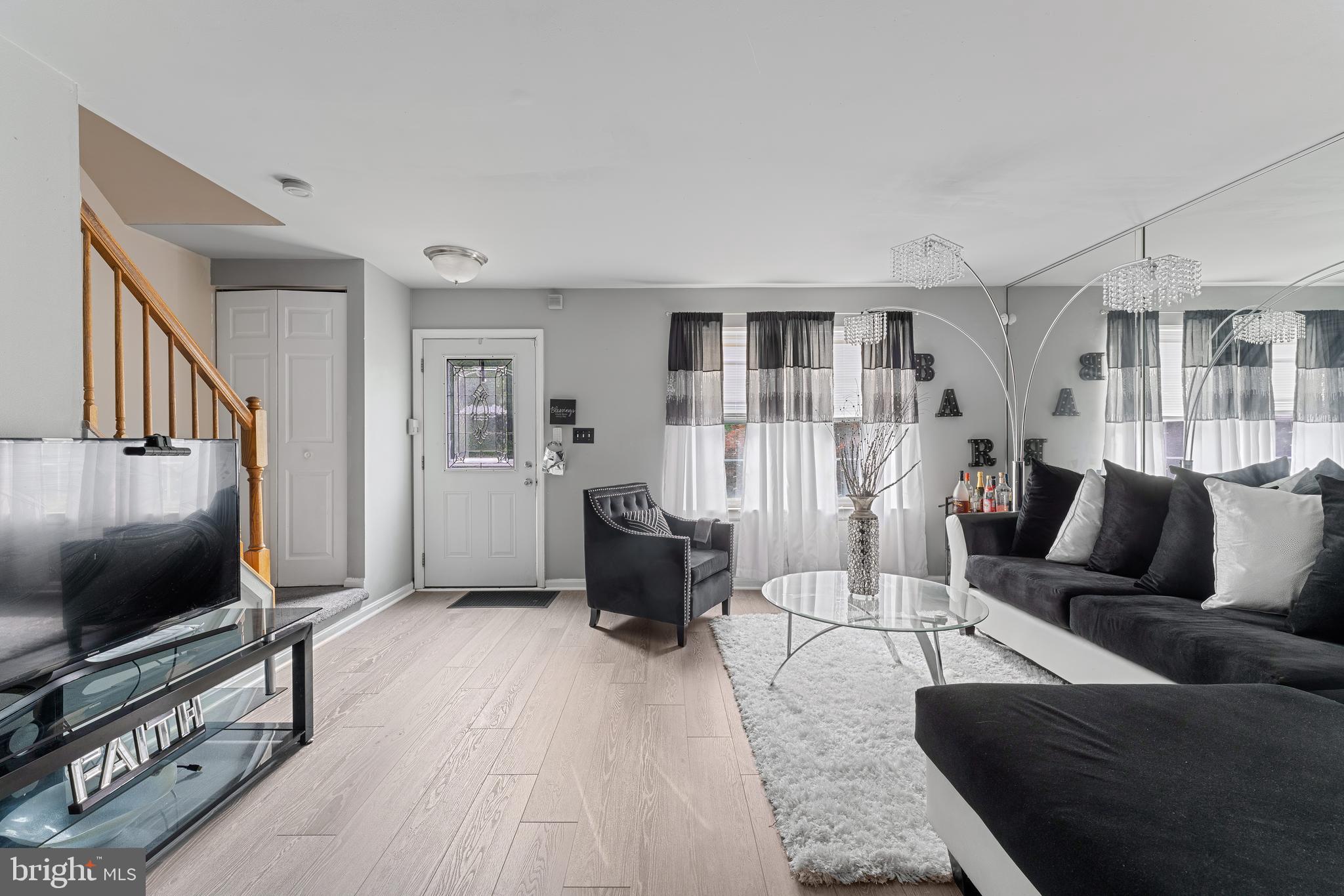 GOLDENWOOD - Residential