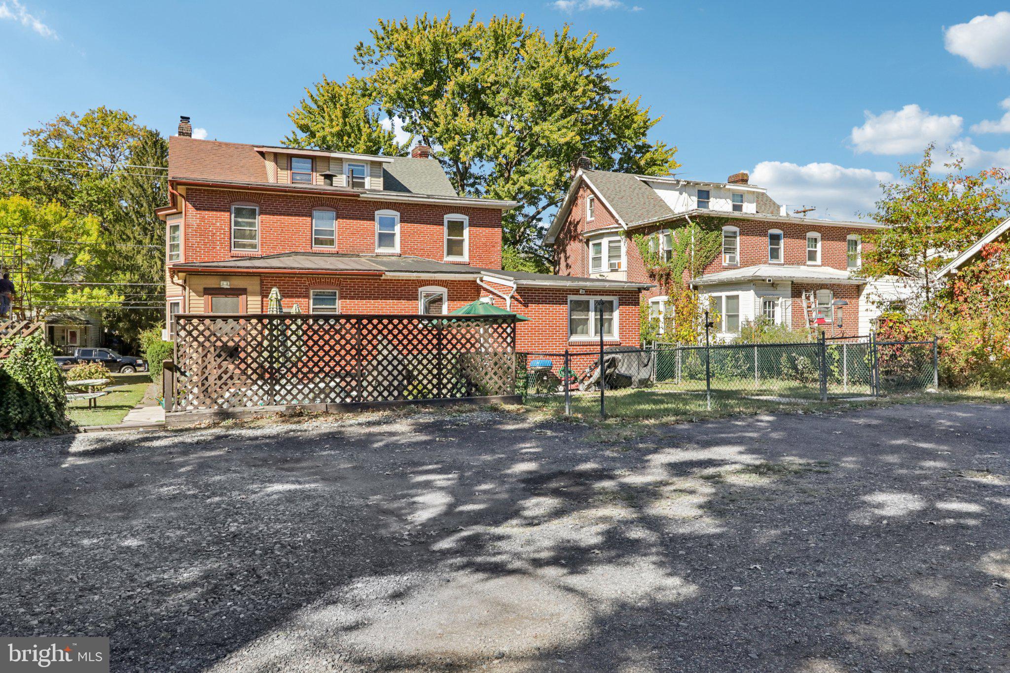 POTTSTOWN - Residential