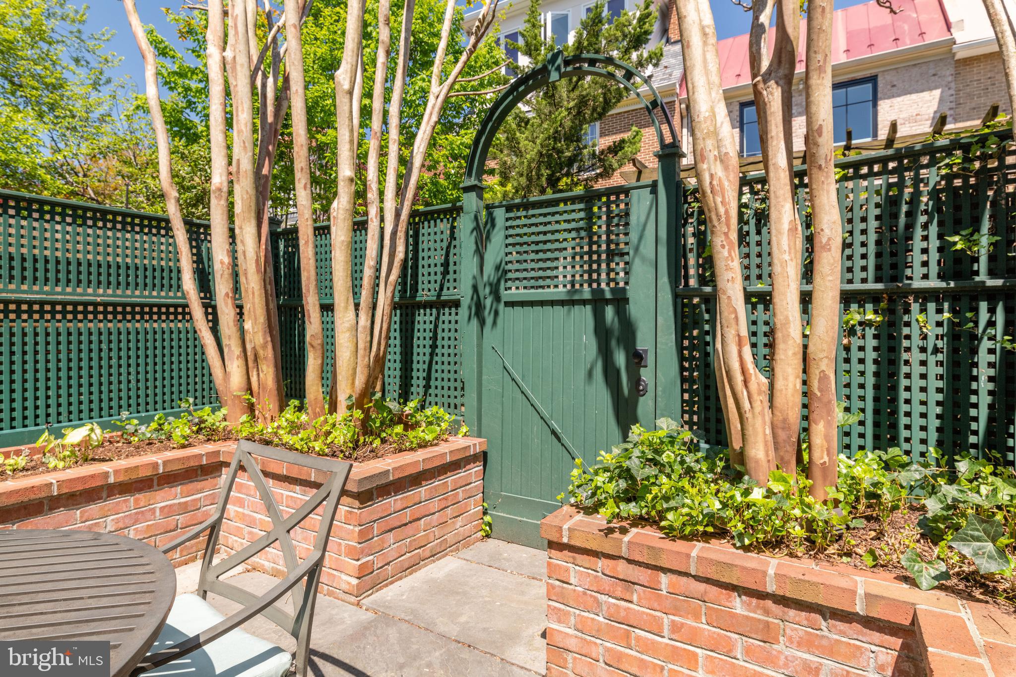 OLD TOWN - Residential