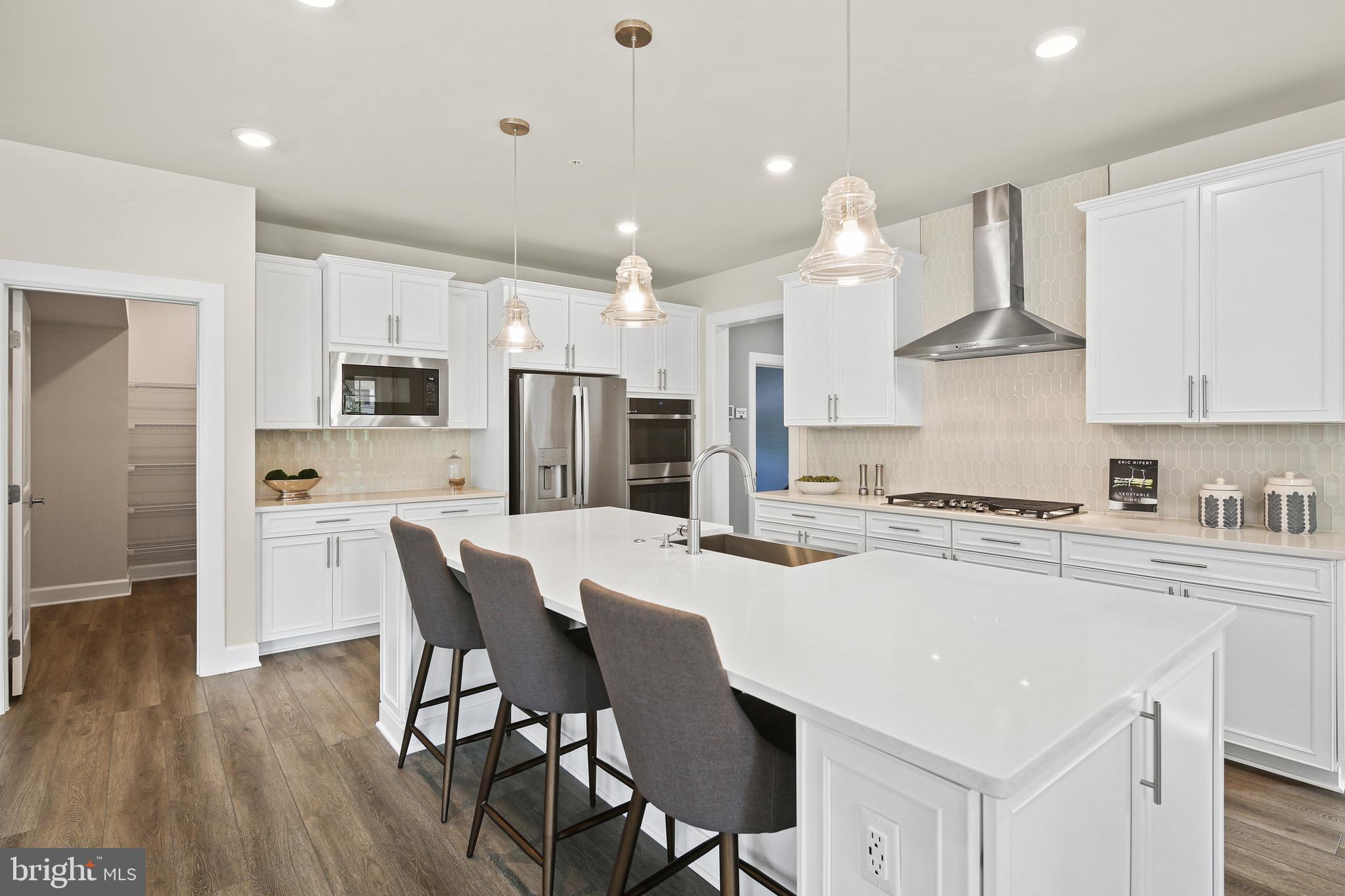 WESTMOUNT - Residential