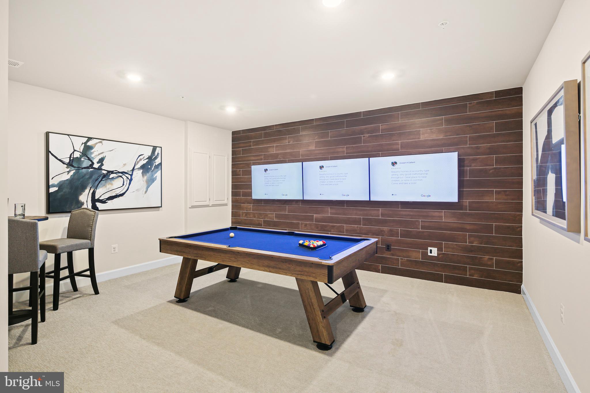 WESTMOUNT - Residential