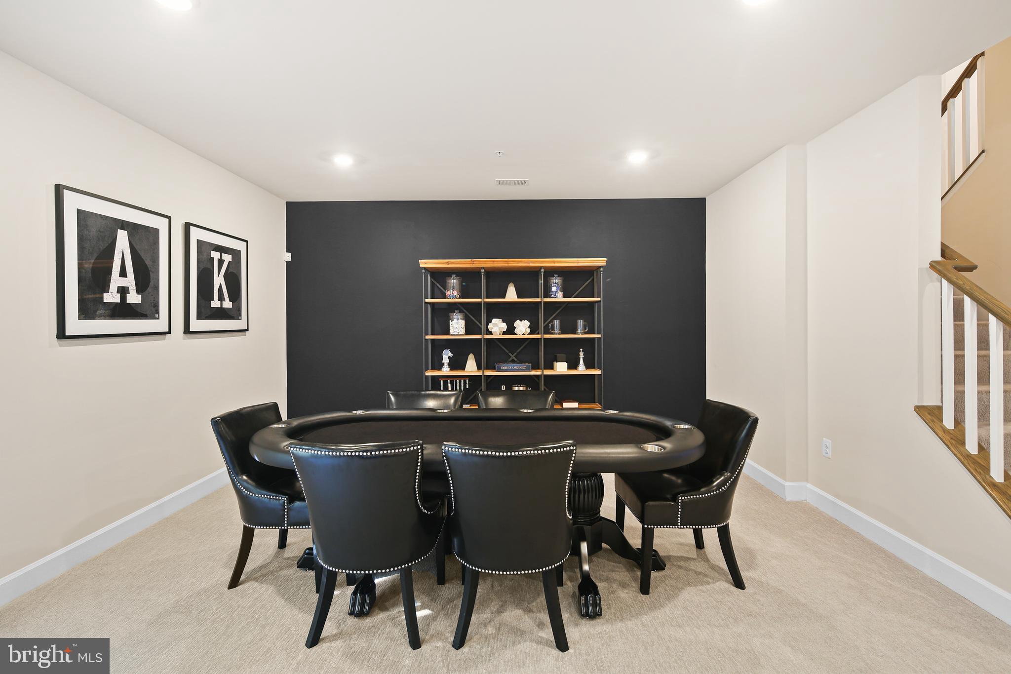 WESTMOUNT - Residential