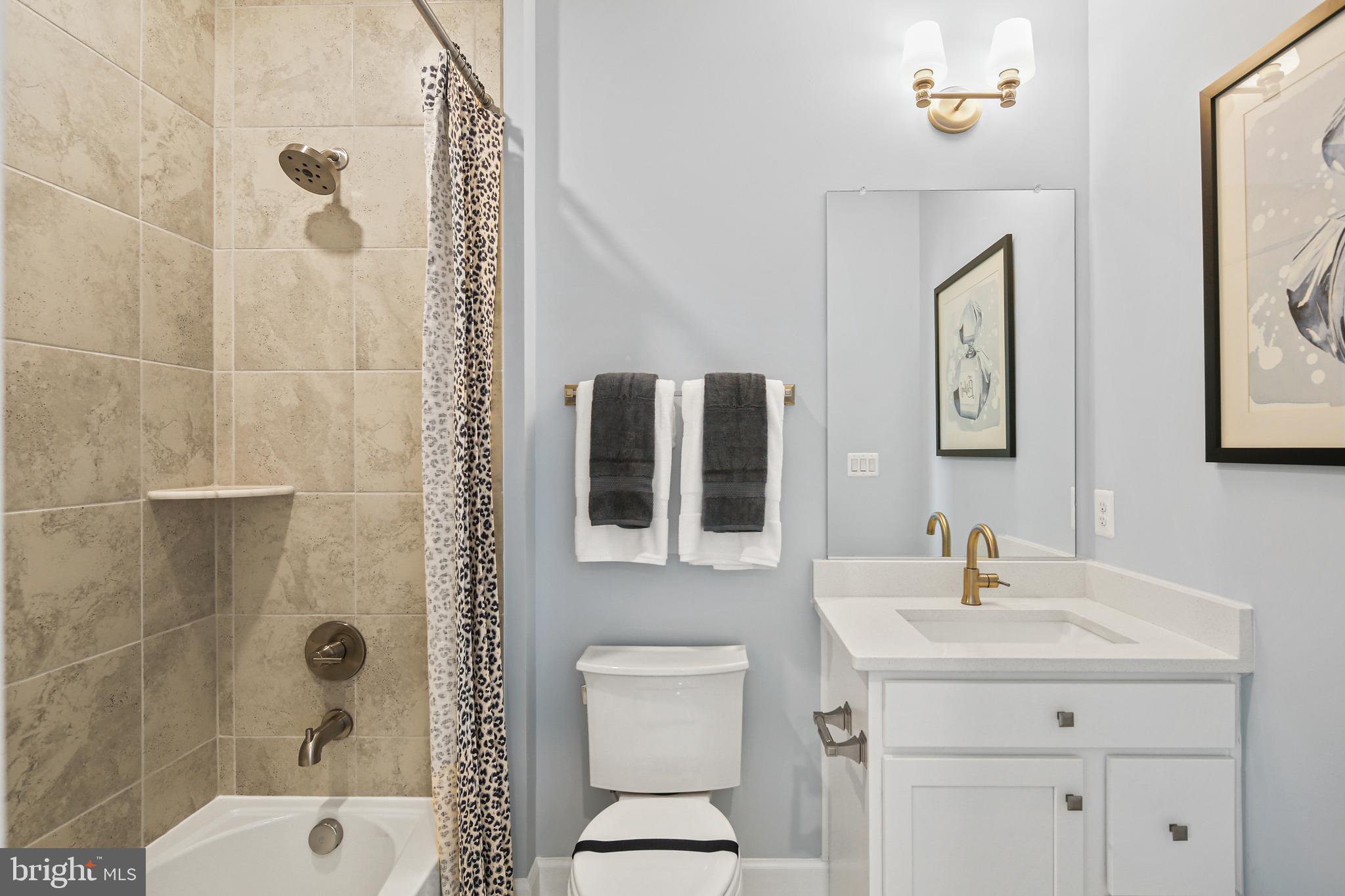 WESTMOUNT - Residential