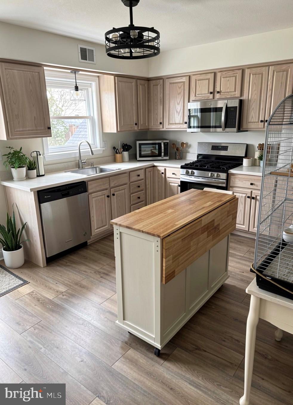 MORGANDALE CONDO - Residential