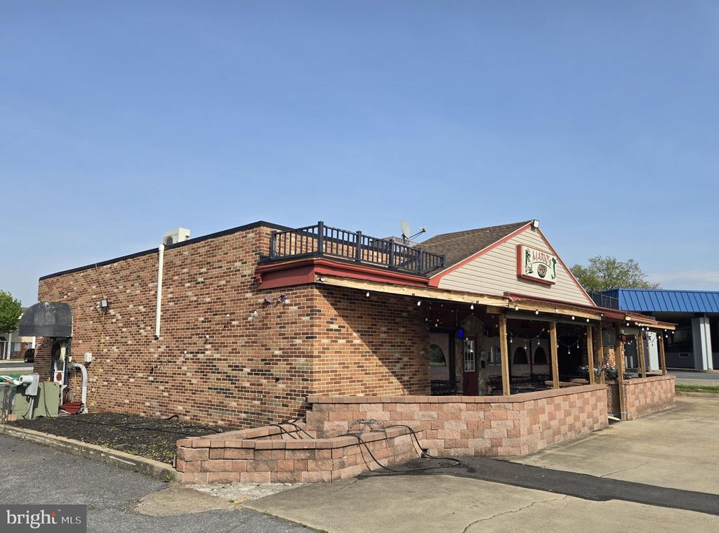 Photo of 831 Wayne Ave, CHAMBERSBURG, PA 17201 (MLS # PAFL2026084)