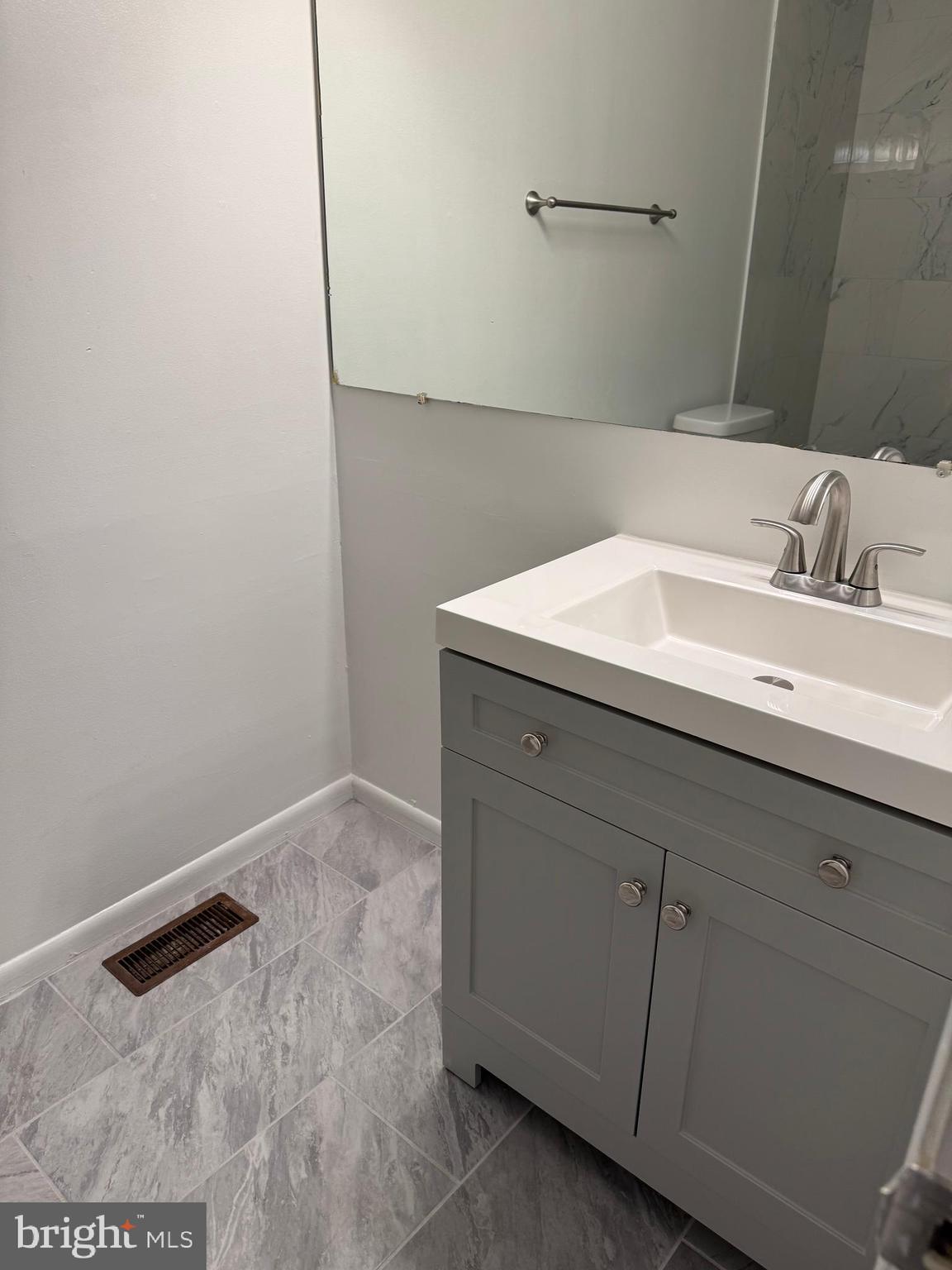 GREENFIELDS - Residential Lease