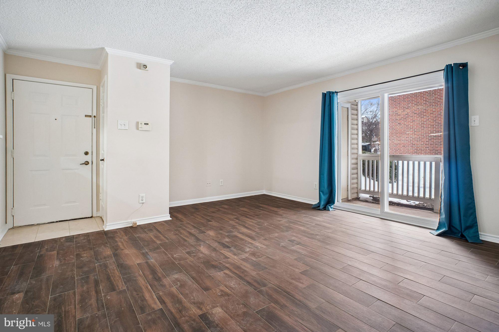 FOUNTAINS AT MCLEAN - Residential