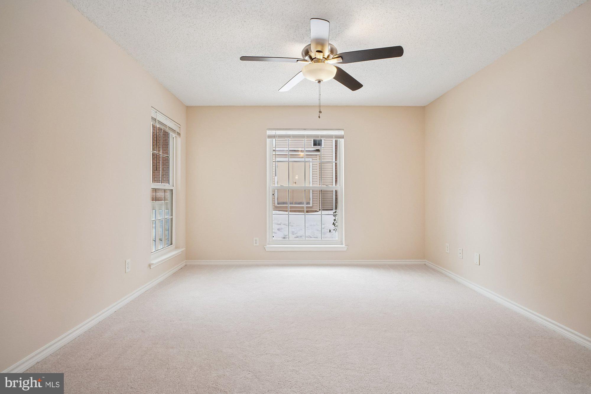 FOUNTAINS AT MCLEAN - Residential