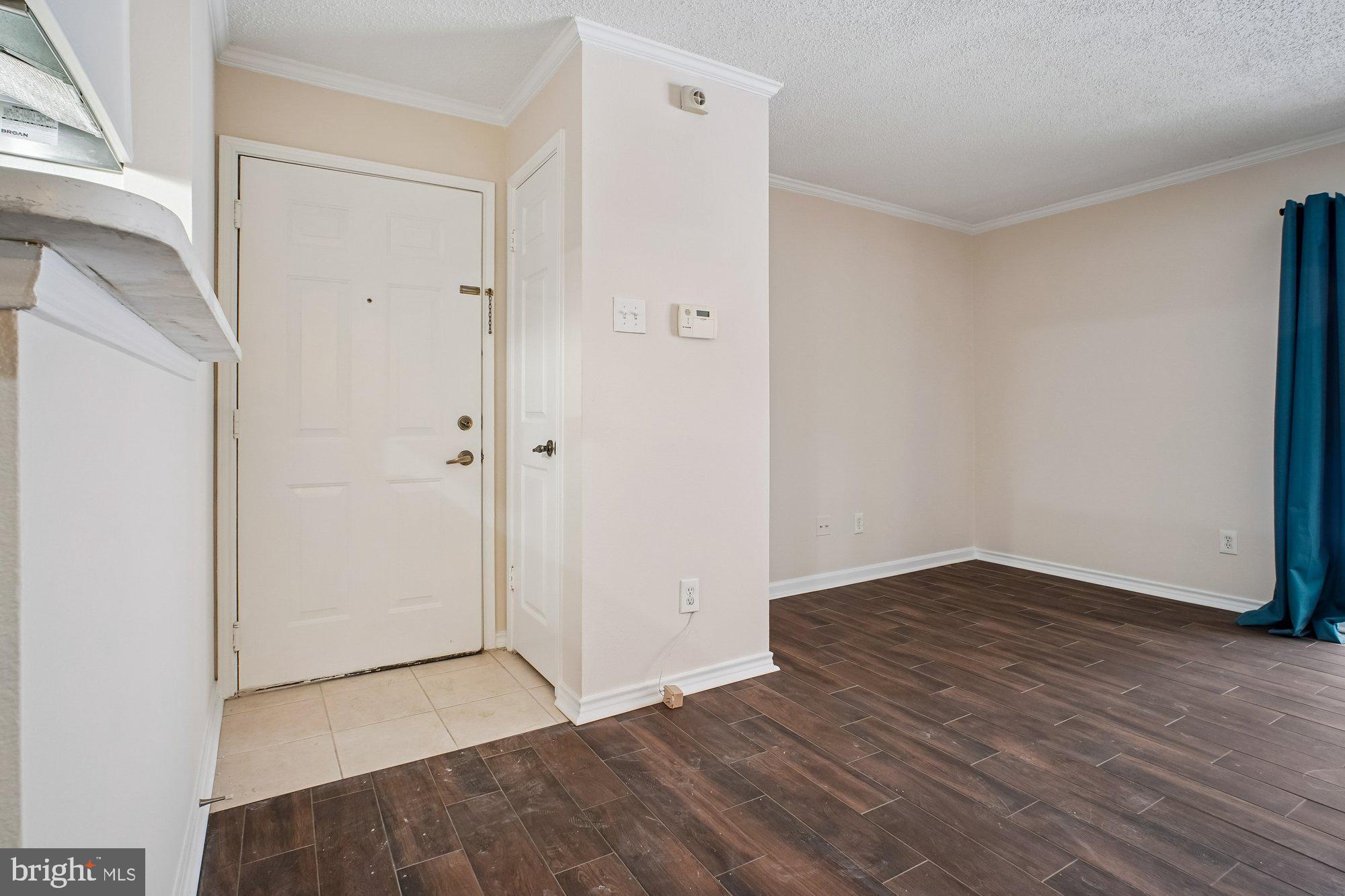 FOUNTAINS AT MCLEAN - Residential