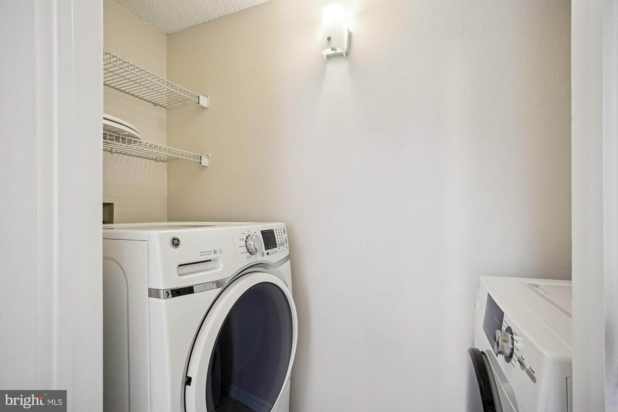 FOUNTAINS AT MCLEAN - Residential