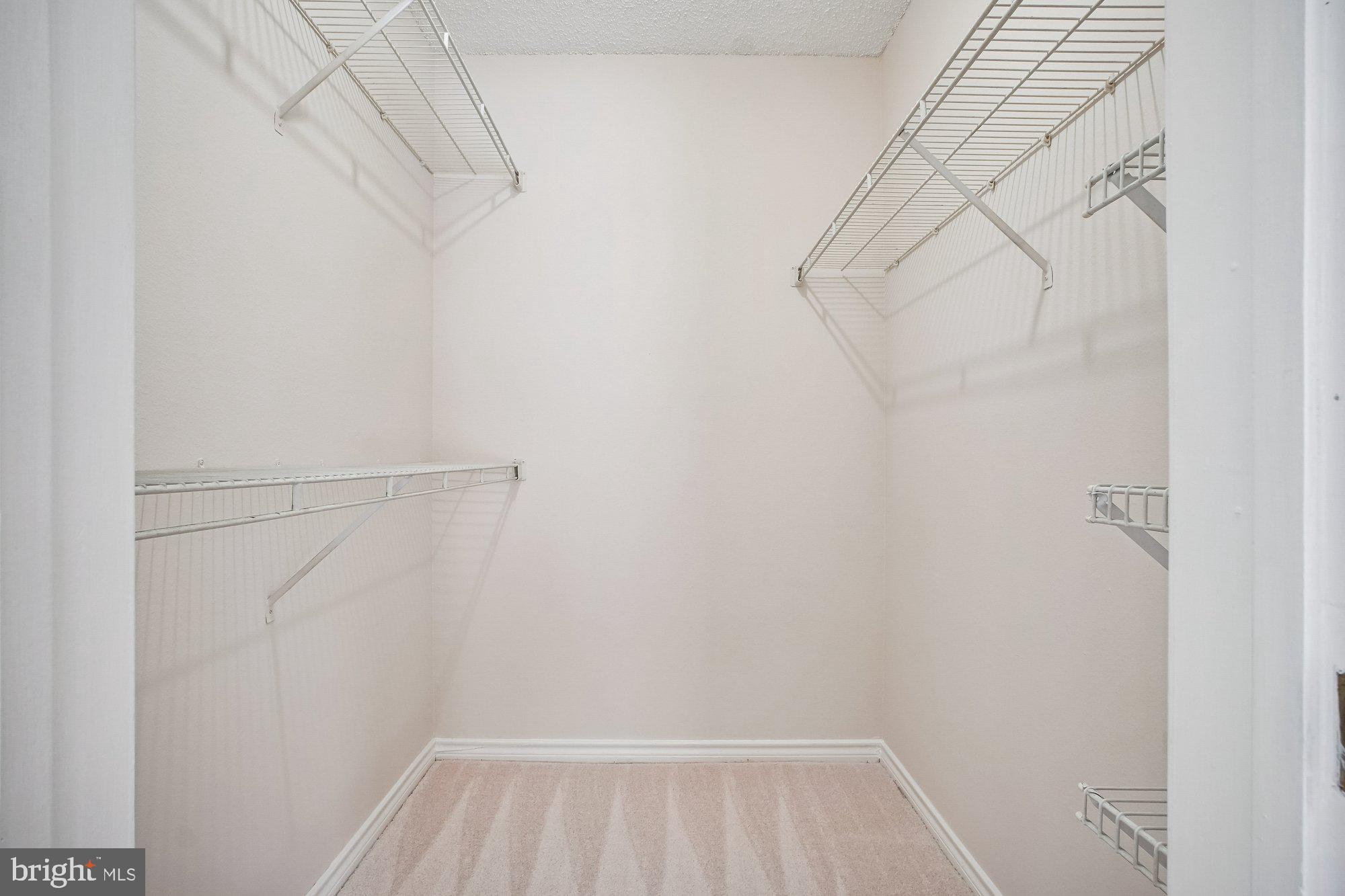 FOUNTAINS AT MCLEAN - Residential