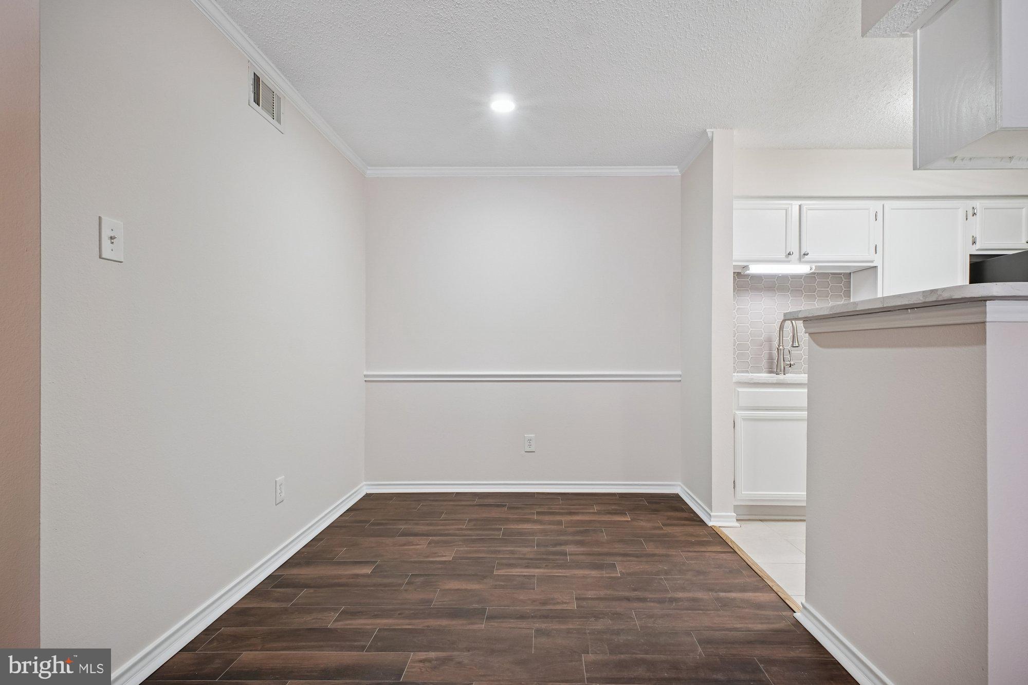 FOUNTAINS AT MCLEAN - Residential