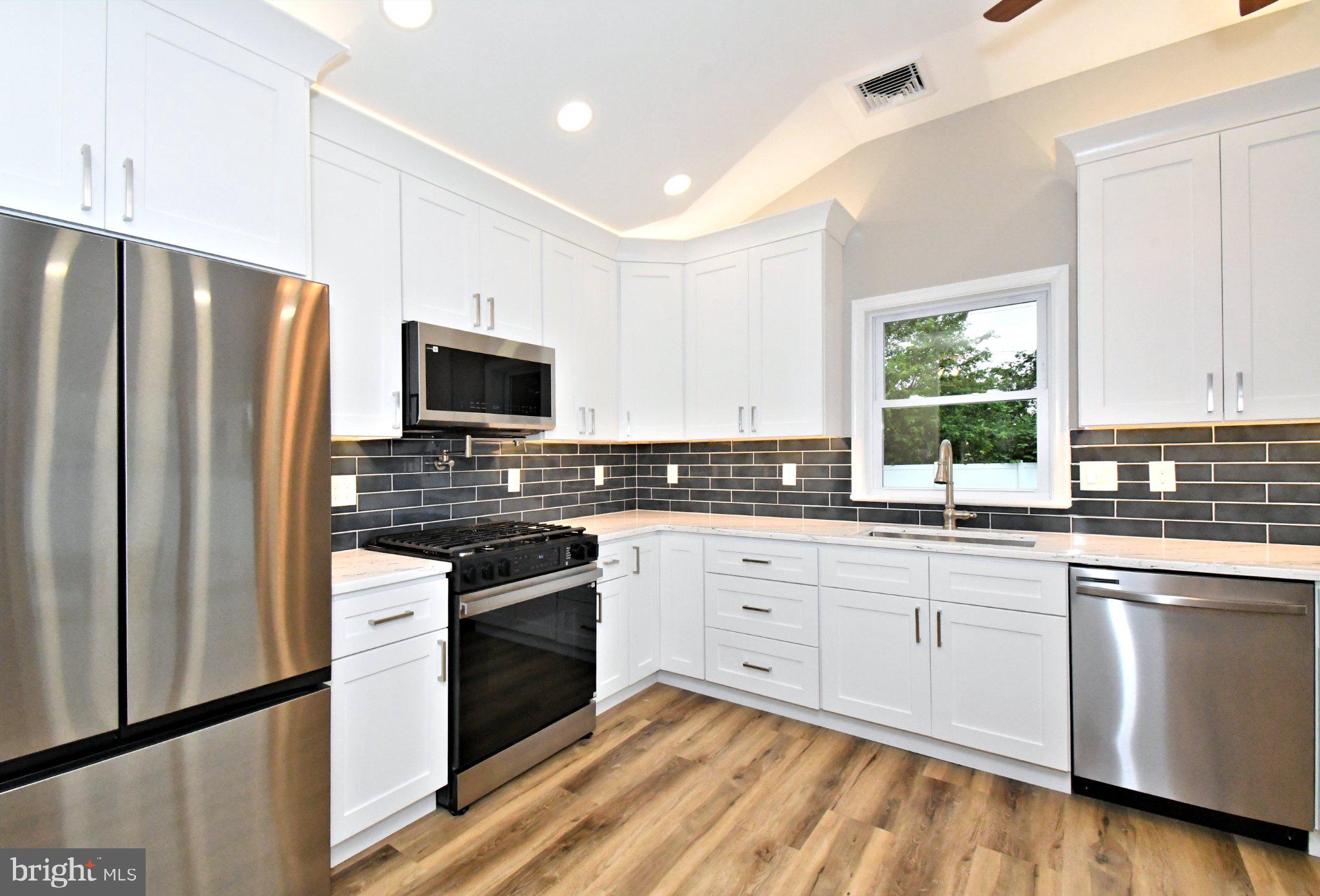 CANDLE BROOK - Residential