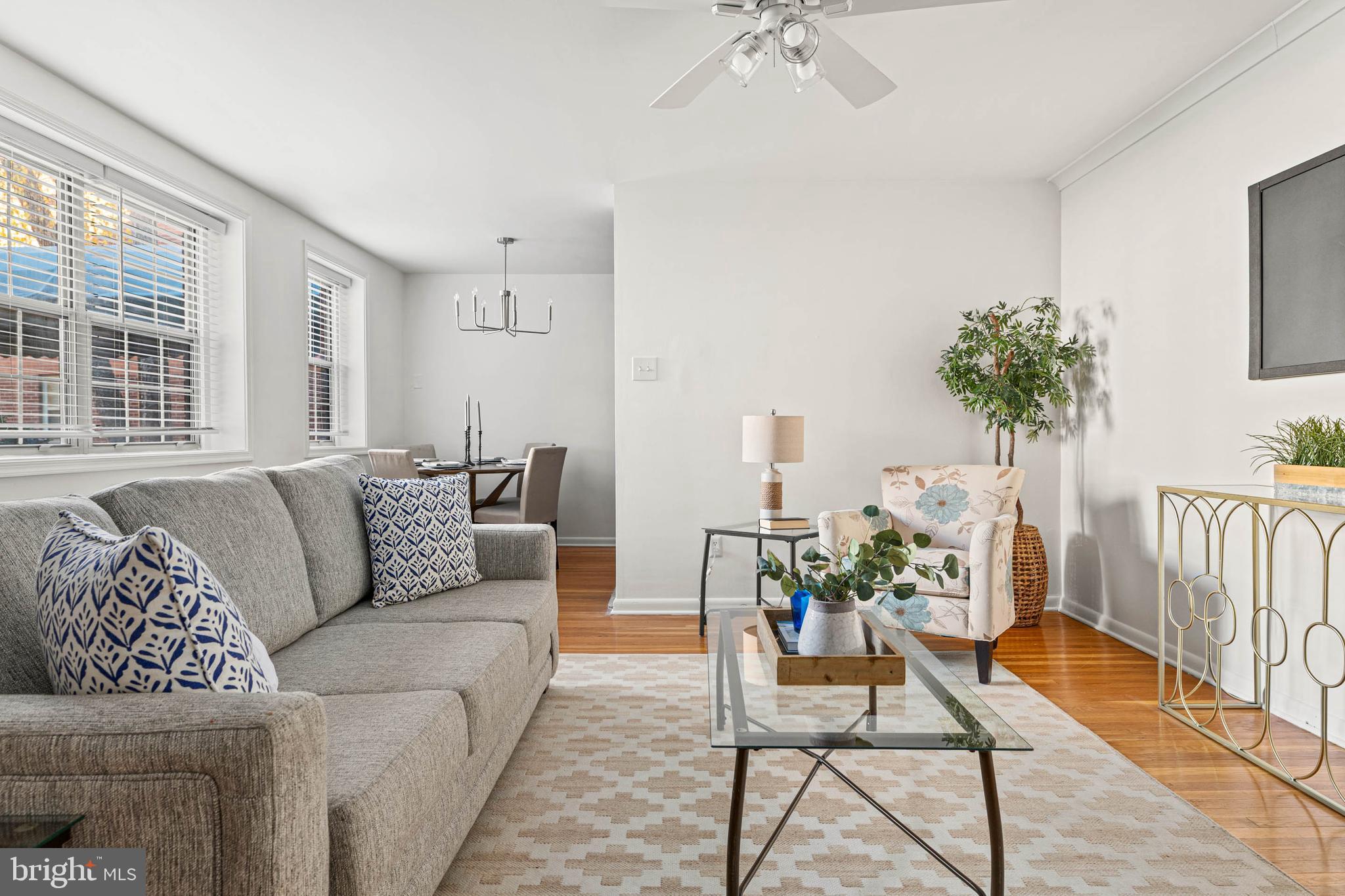 383 LAKESIDE ROAD 105