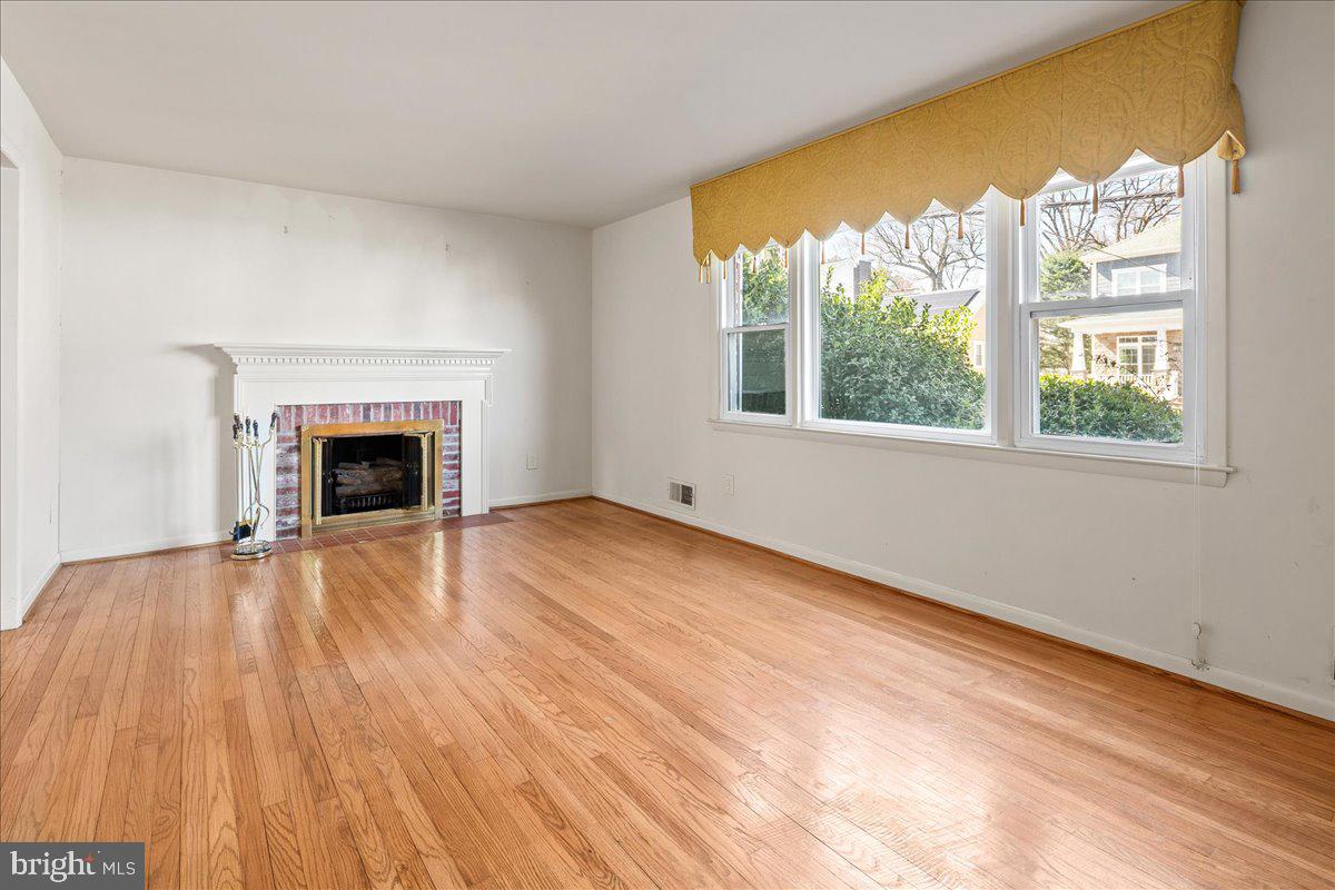 DOUGLAS PARK - Residential