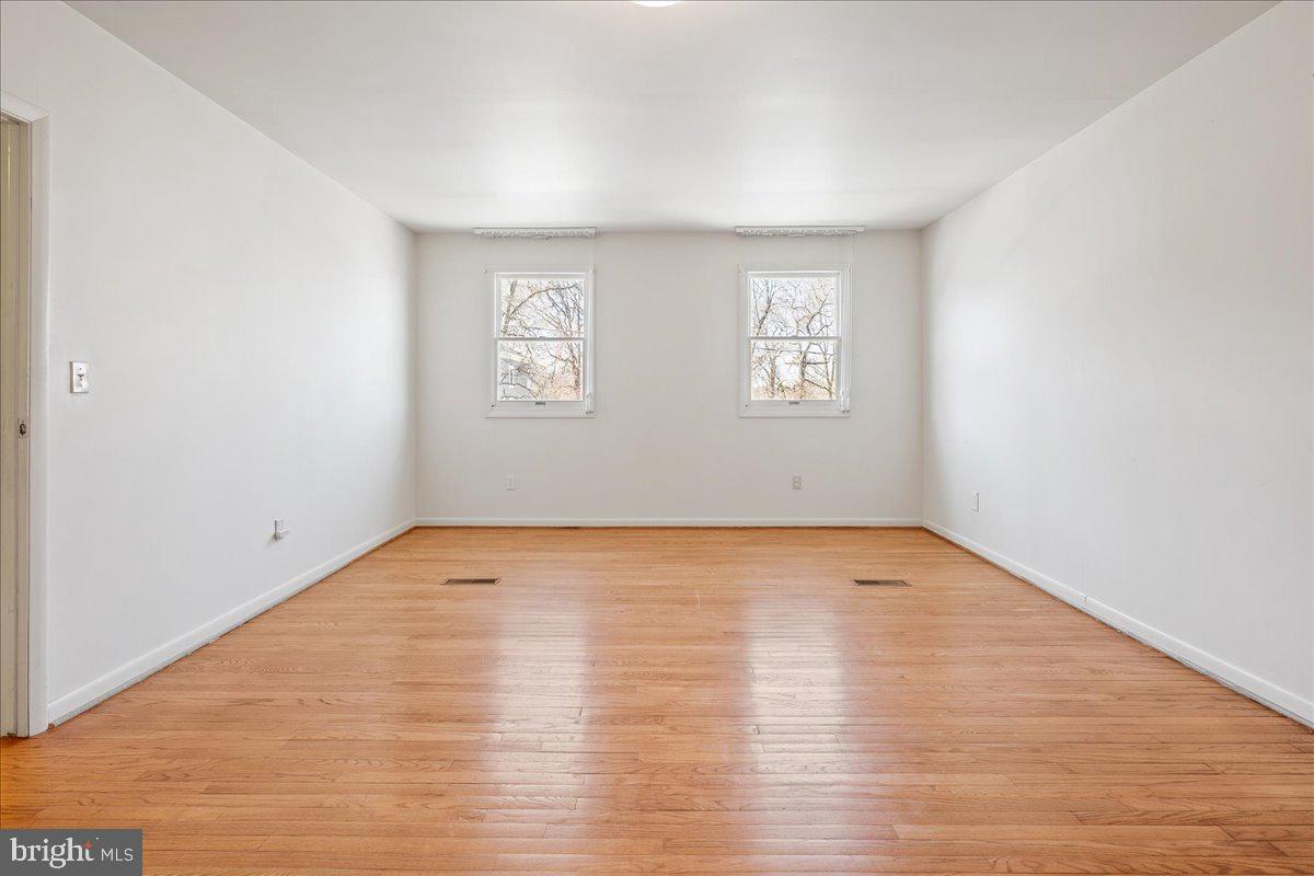 DOUGLAS PARK - Residential