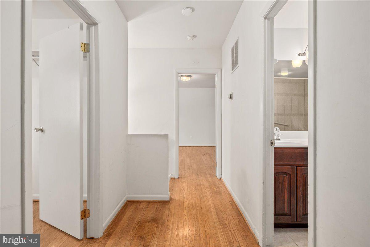 DOUGLAS PARK - Residential