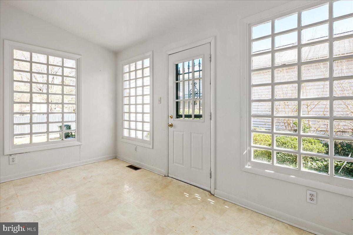 DOUGLAS PARK - Residential