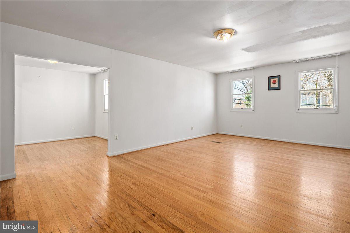 DOUGLAS PARK - Residential