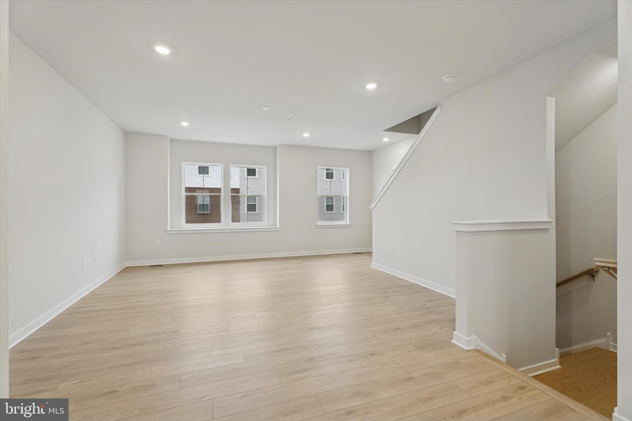 RIVER POINTE - Residential Lease