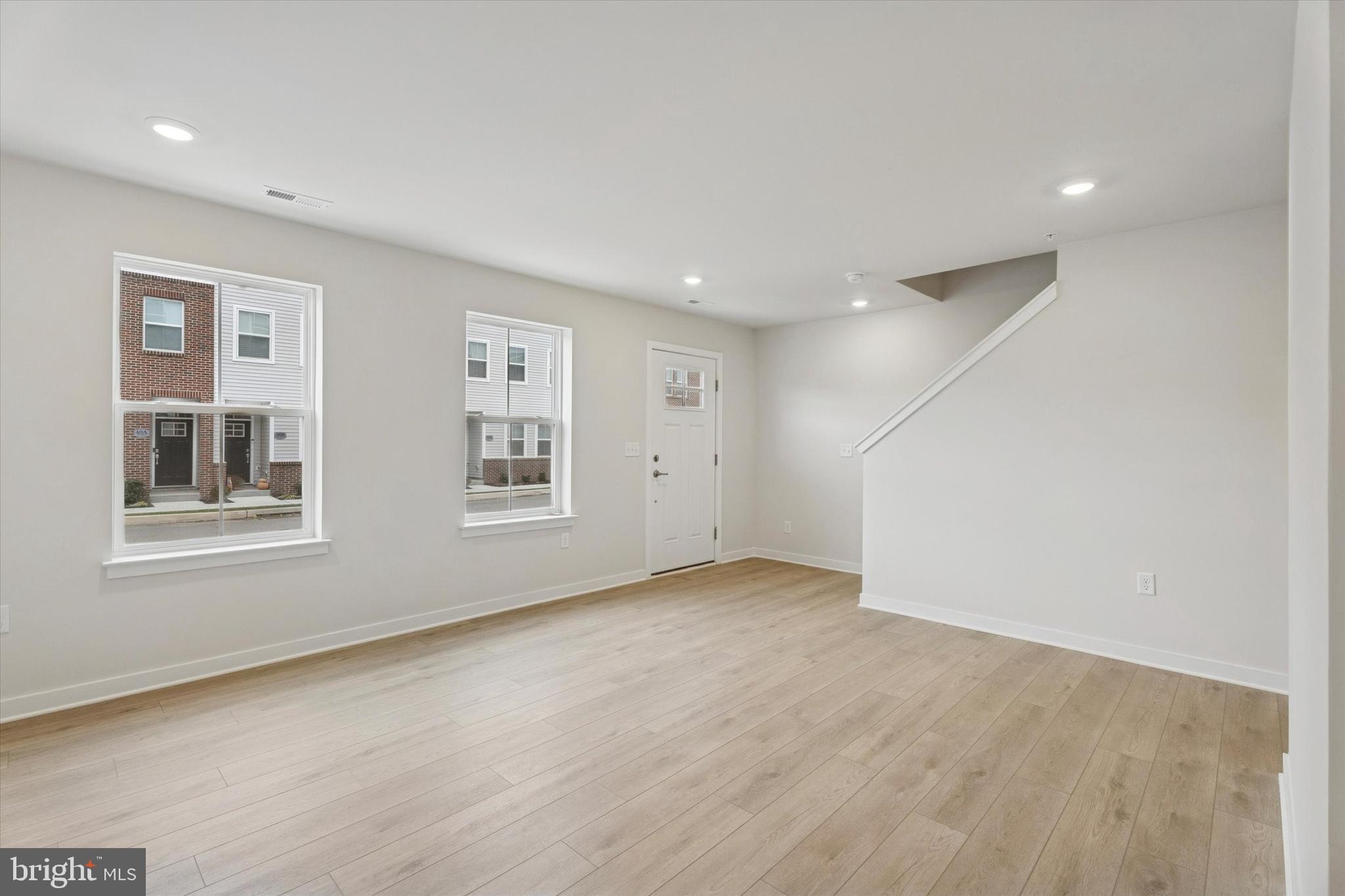 RIVER POINTE - Residential Lease