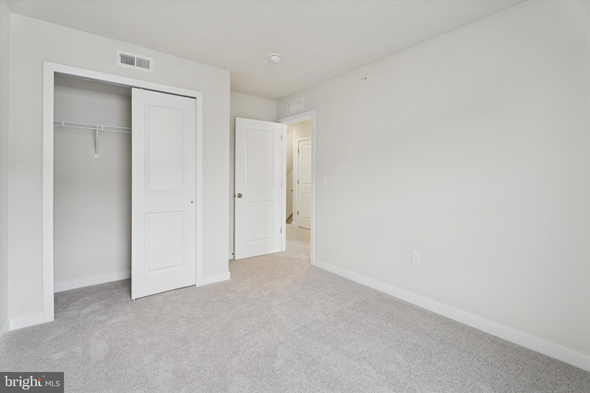 RIVER POINTE - Residential Lease