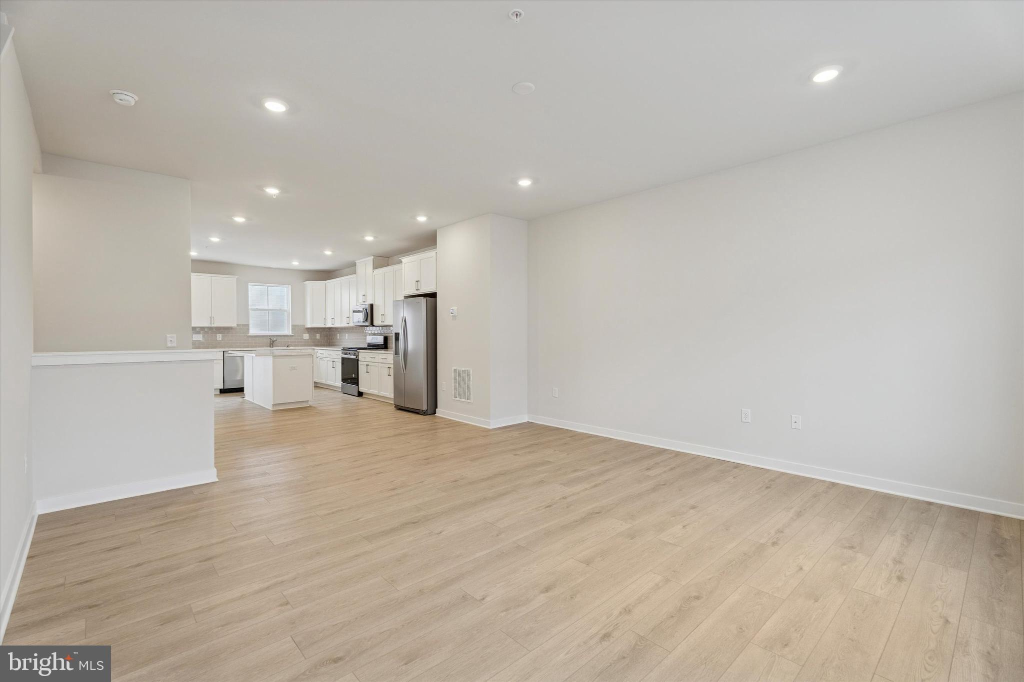 RIVER POINTE - Residential Lease