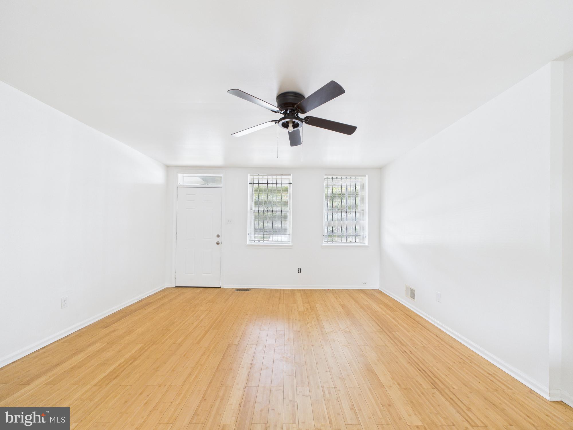 MANTUA - Residential Lease