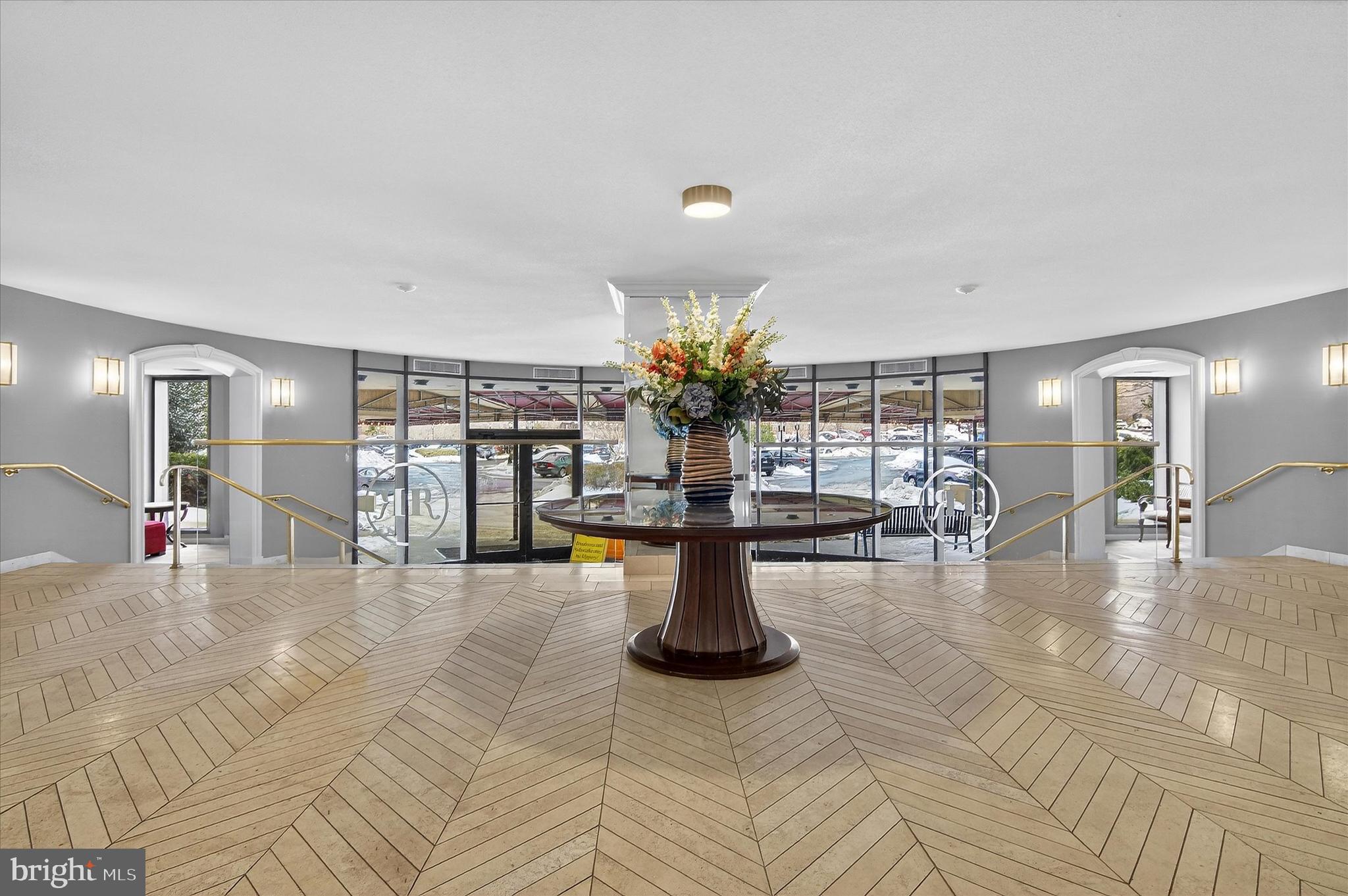 ROTONDA - Residential