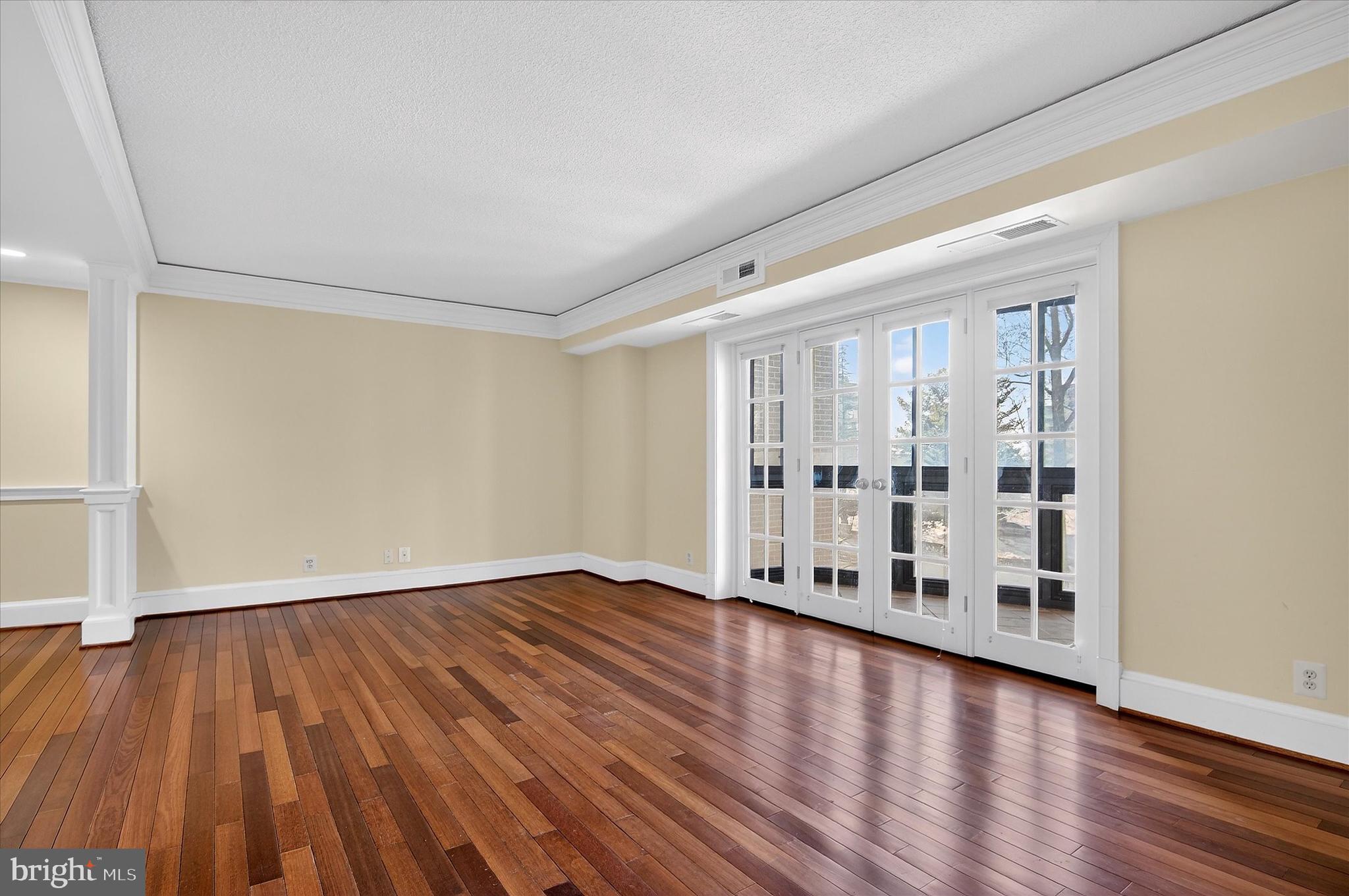 ROTONDA - Residential