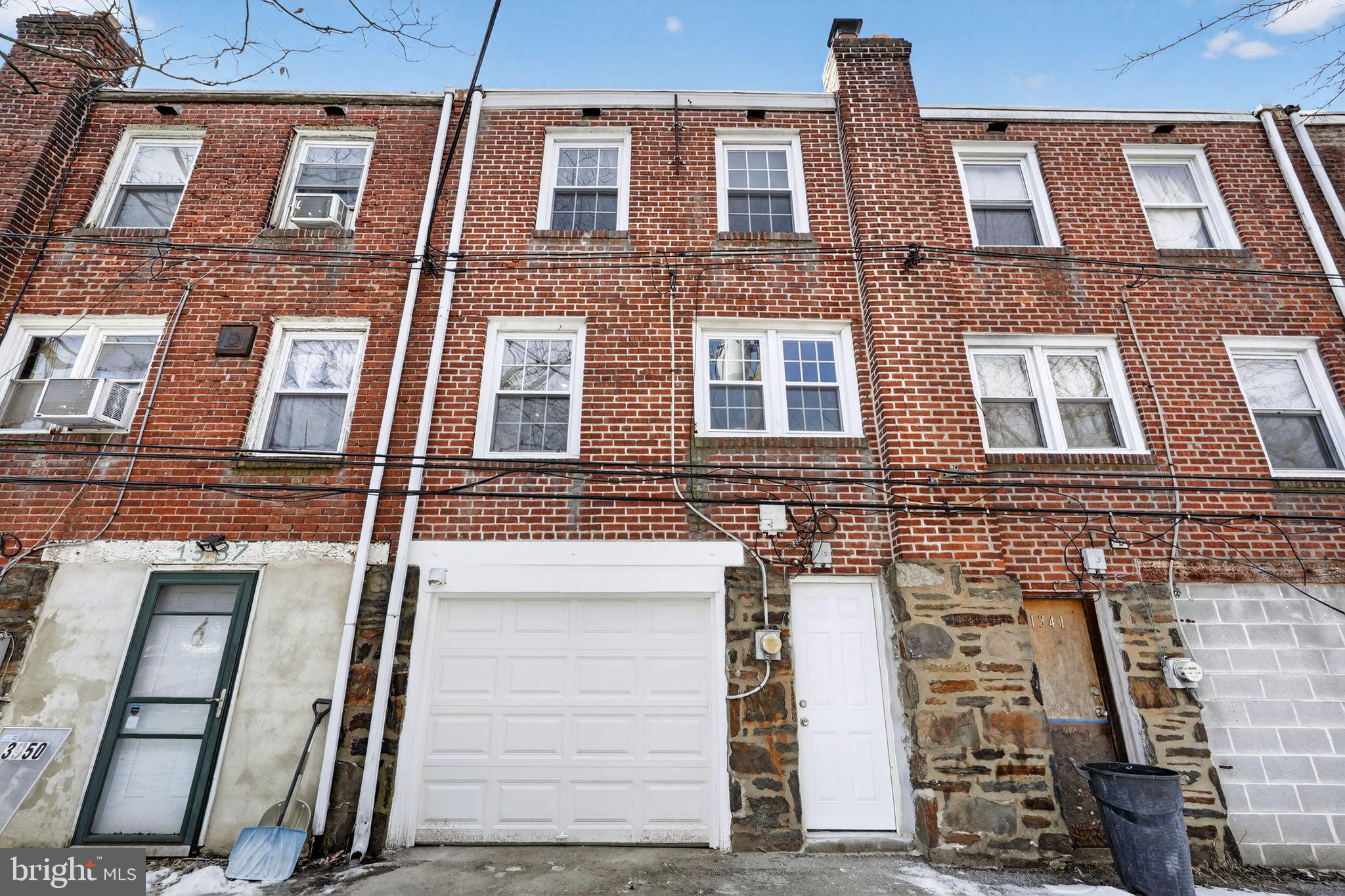 DANBURY VILLAGE - Residential