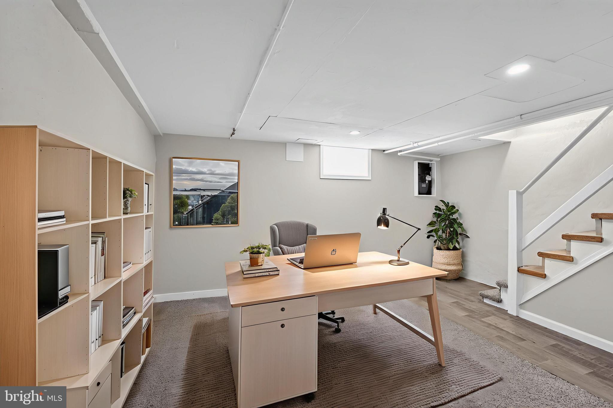 DANBURY VILLAGE - Residential