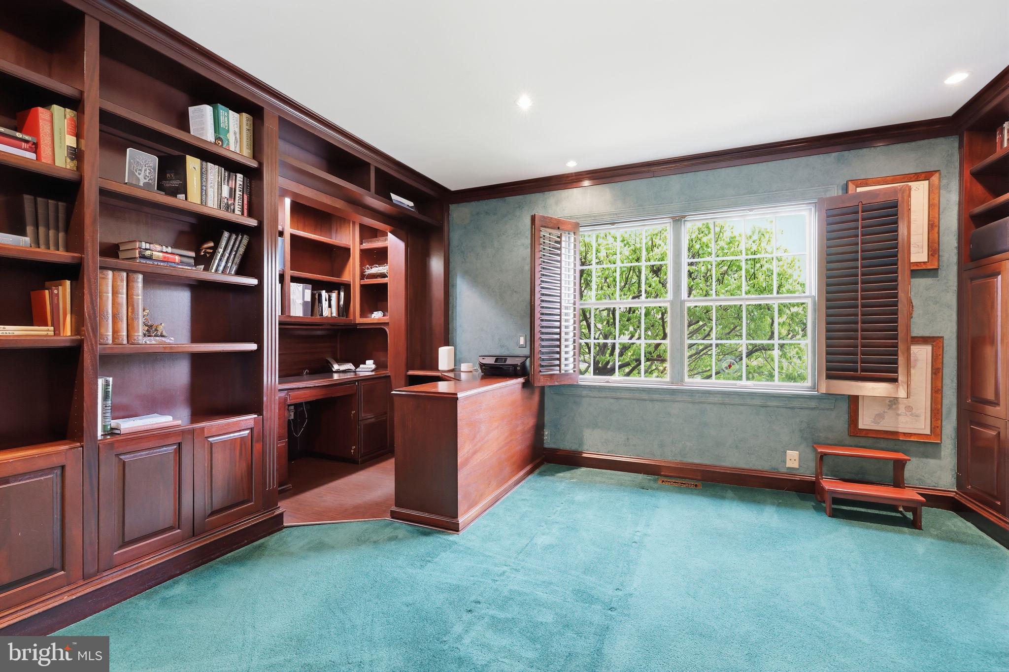 BELLE AIRE - Residential