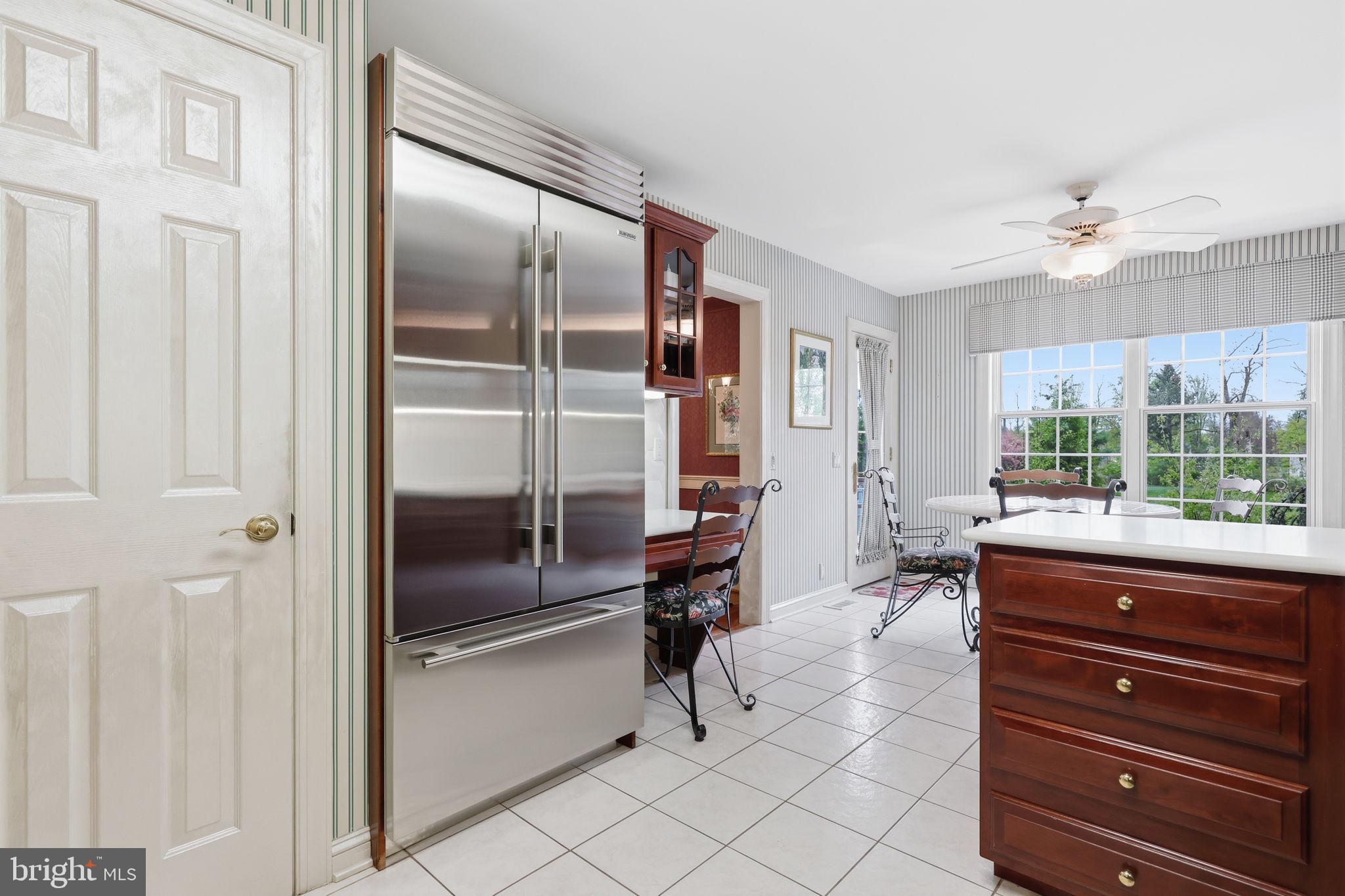 BELLE AIRE - Residential