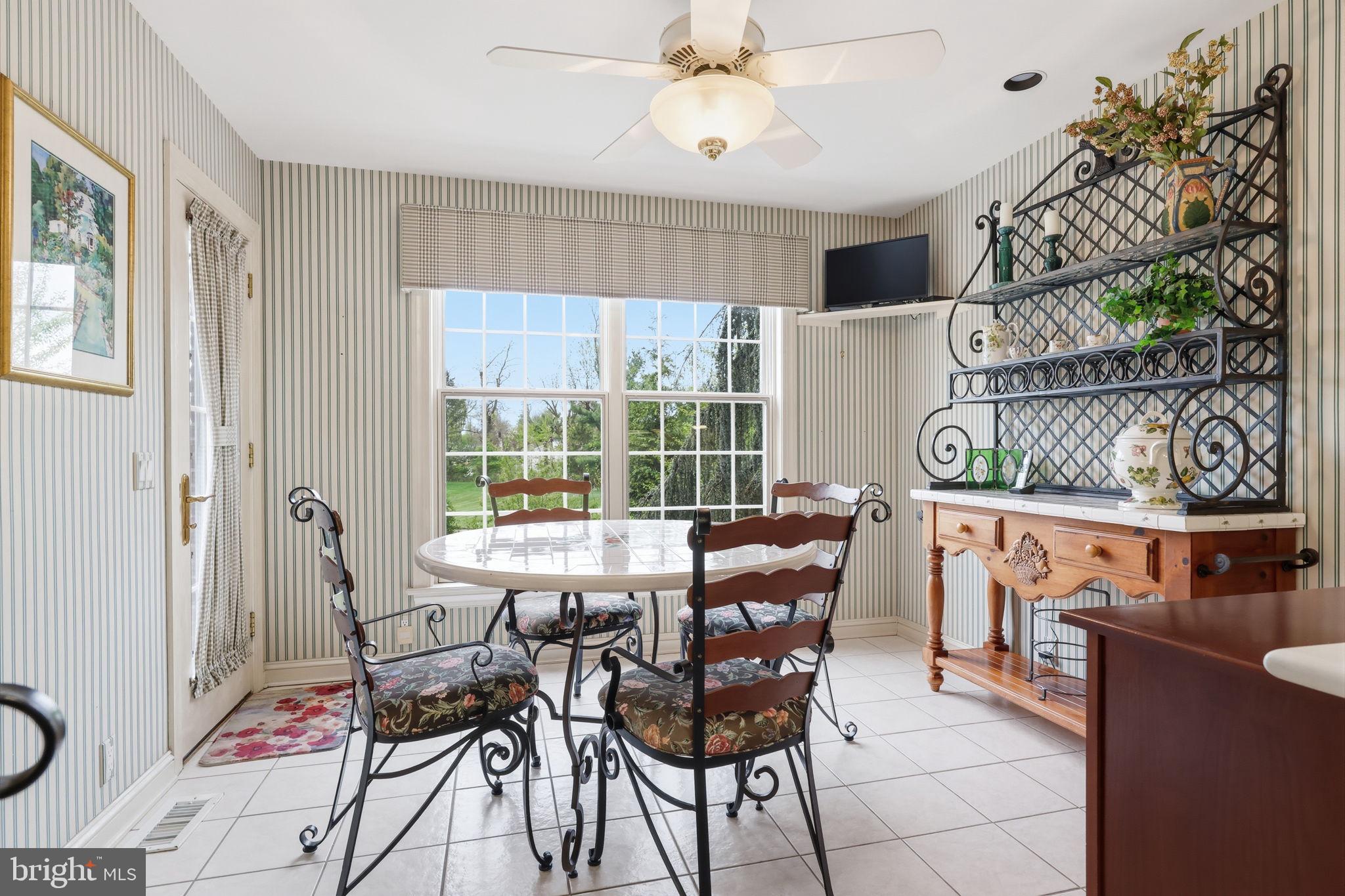 BELLE AIRE - Residential