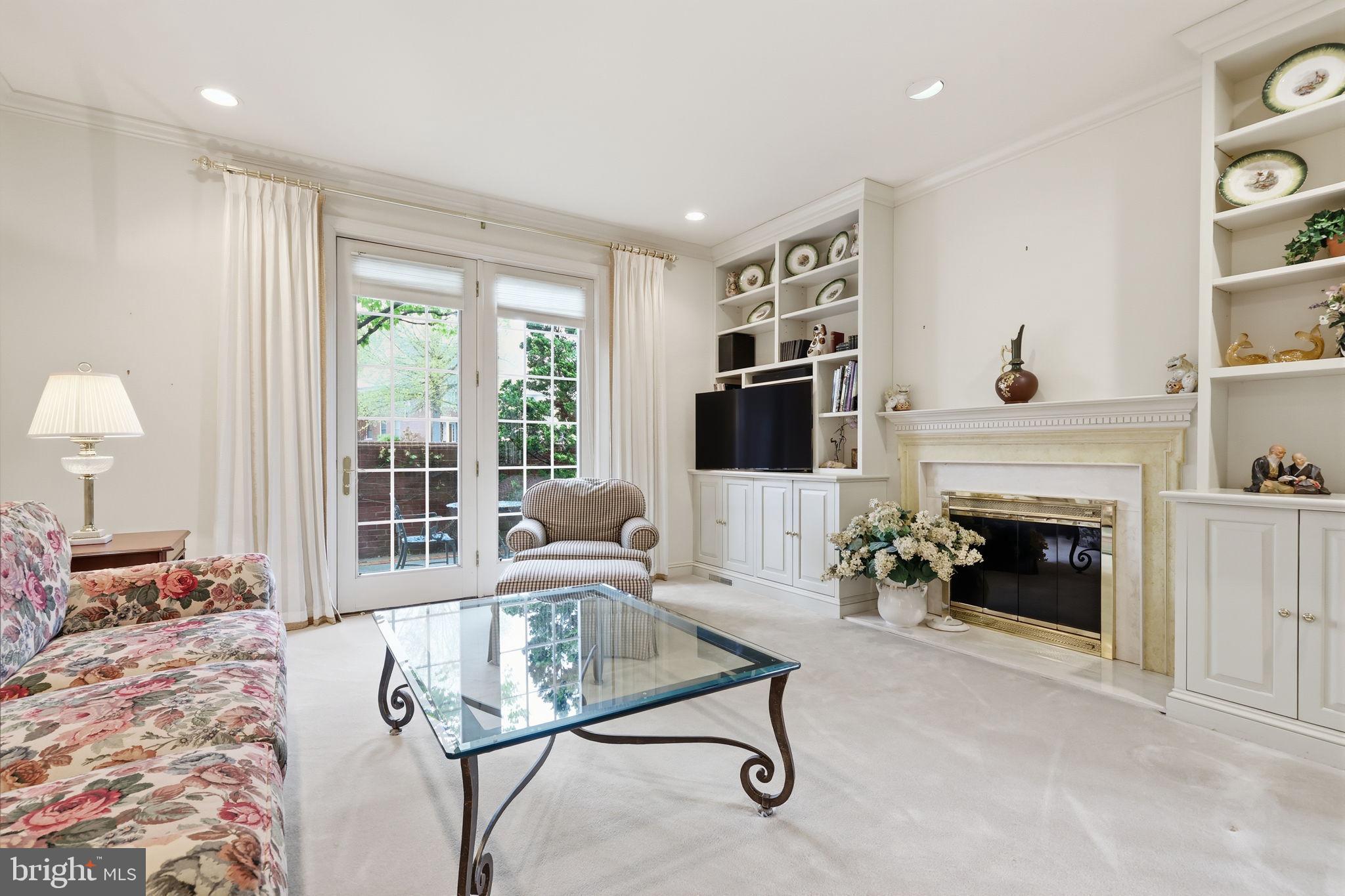 BELLE AIRE - Residential