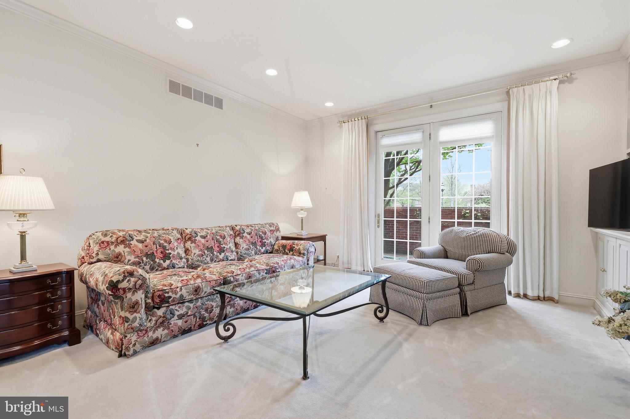 BELLE AIRE - Residential