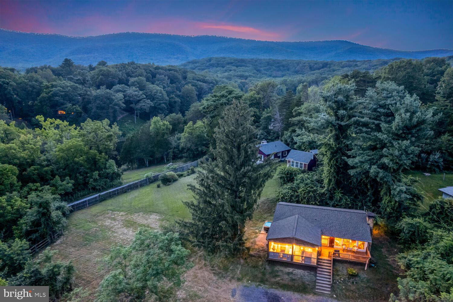 PAGE VALLEY ESTATES - Residential