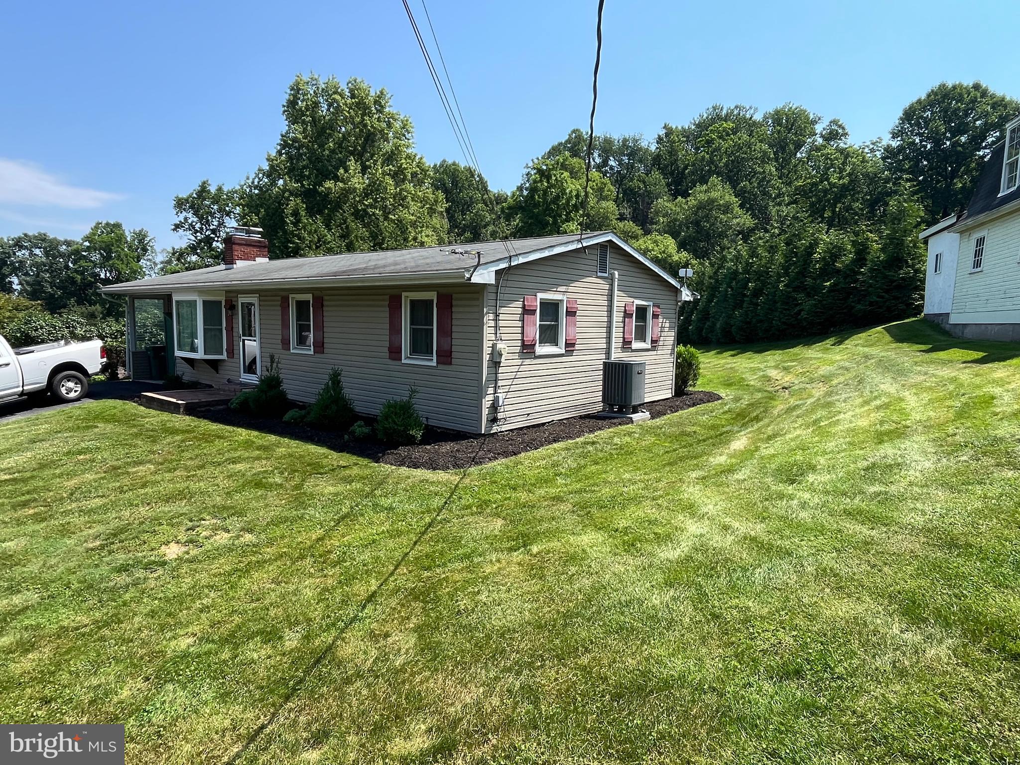 1015 WALTONVILLE ROAD